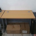 Escritorio De Omar Muebles Estructura Metalica, Tope Madera